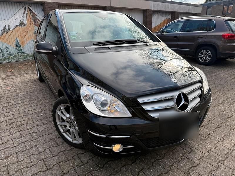 Gebraucht Mercedes B180 109 PS (80 kW) 2009 Schwarz Van / Kleinbus