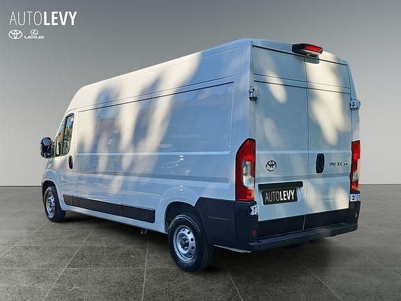 Gebraucht Toyota Proace 140 PS (102 kW) 2025 Icy white Van / Kleinbus