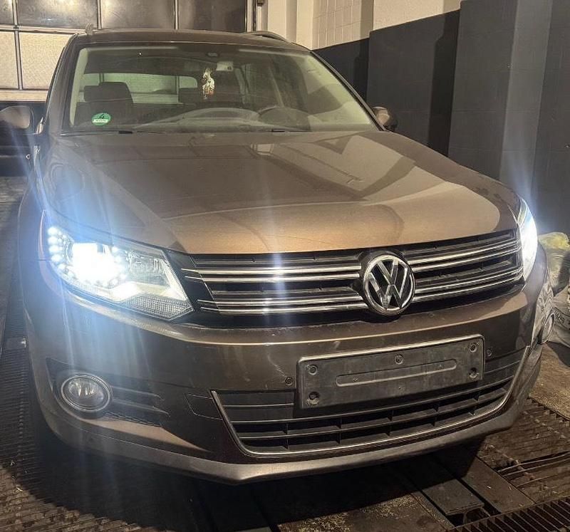 Gebraucht VW Tiguan 180 PS (132 kW) 2012 Braun SUV