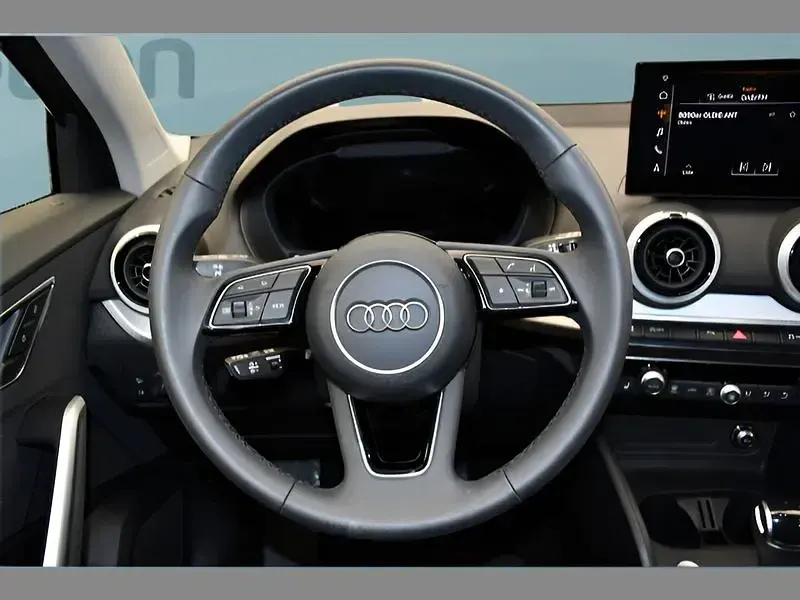 Gebraucht Audi Q2 150 PS (110 kW) 2025 Grau SUV