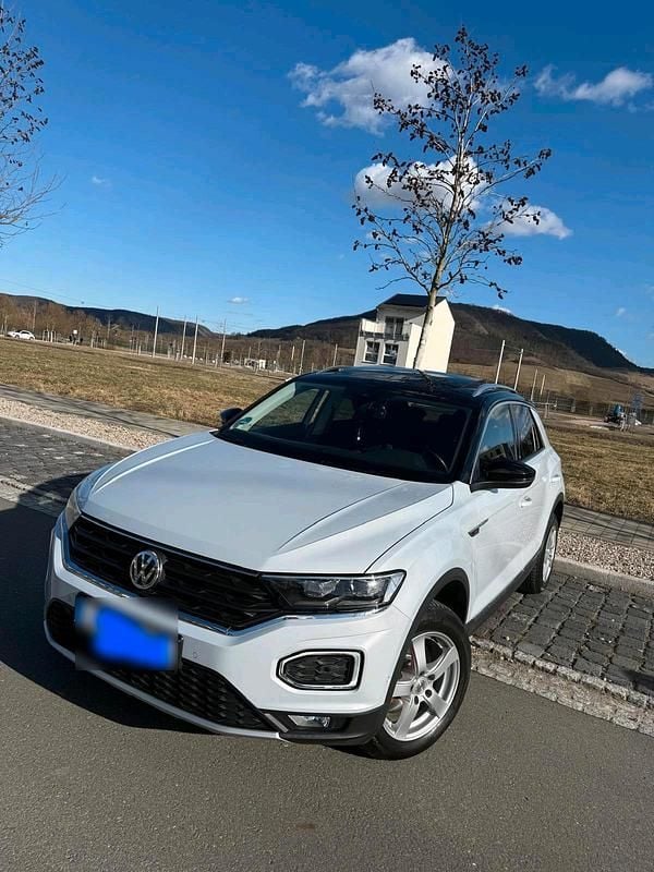 Gebraucht VW T-Roc 150 PS (110 kW) 2017 Weiß SUV