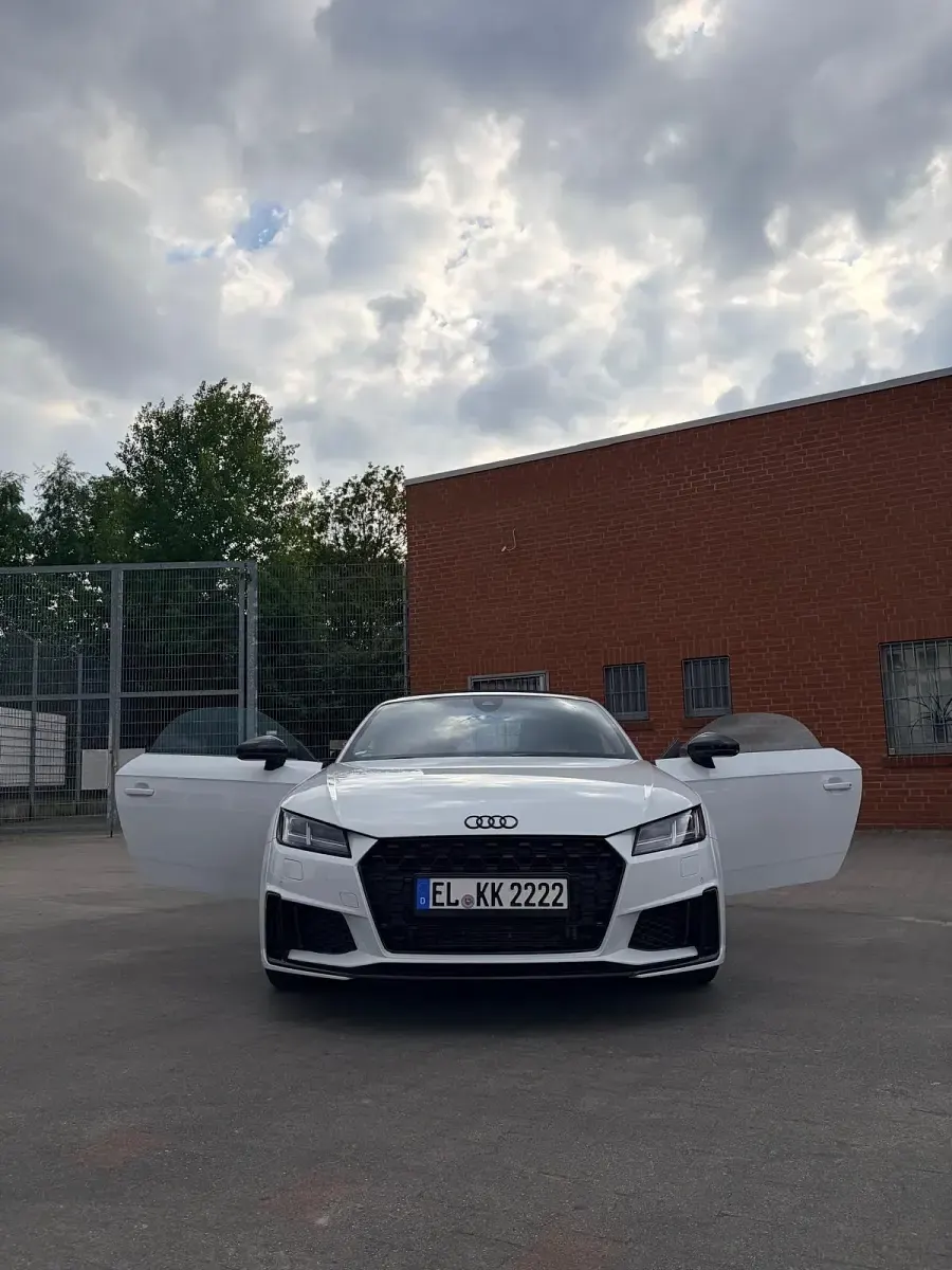 Gebraucht Audi TT S-Line 2024 Weiß Cabrio