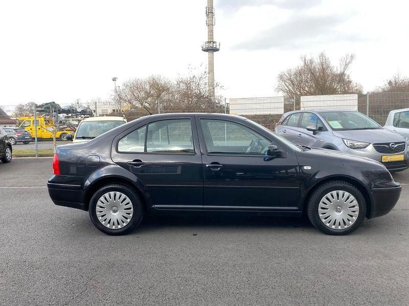 Gebraucht VW Bora 105 PS (77 kW) 2001 Schwarz Limousine