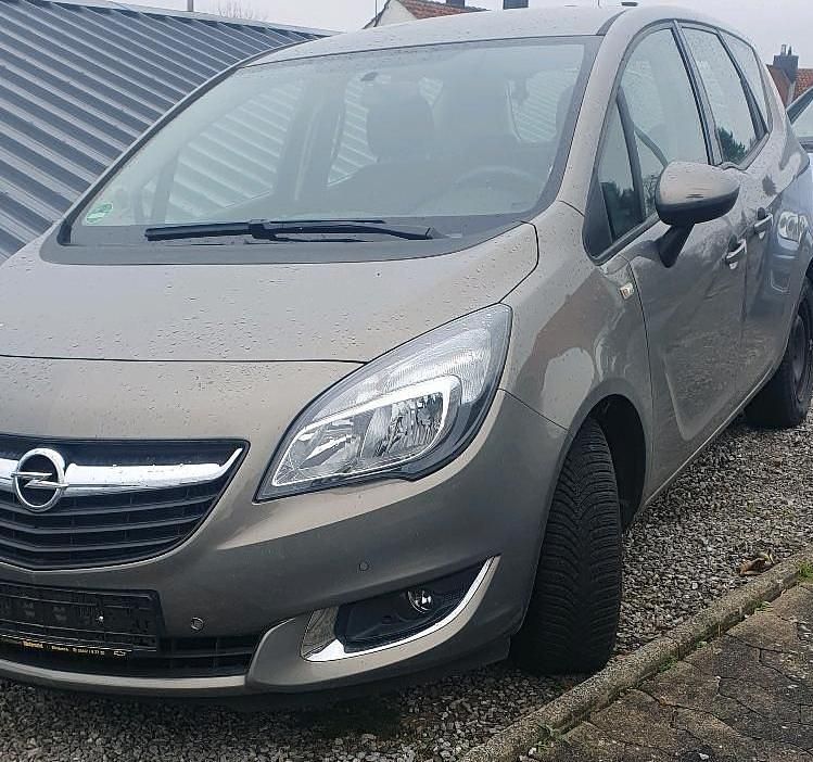 Braun Gebraucht 2014 Opel Meriva Van / Kleinbus | 3.800 € (Superpreis) - Bild 1/4