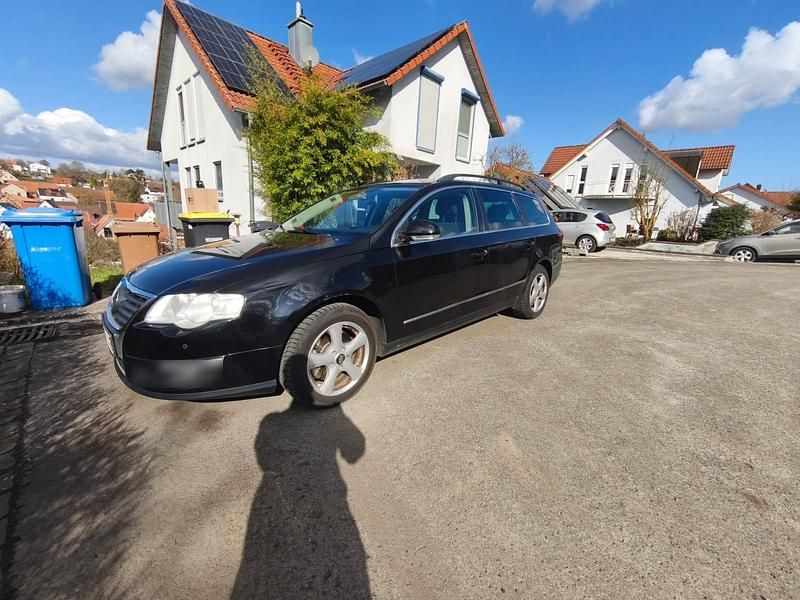 Gebraucht VW Passat 122 PS (89 kW) 2010 Schwarz Limousine