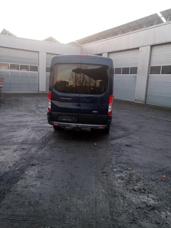 Second-hand Ford Transit 130 CP (95 kW) 2017 Albastru Monovolum