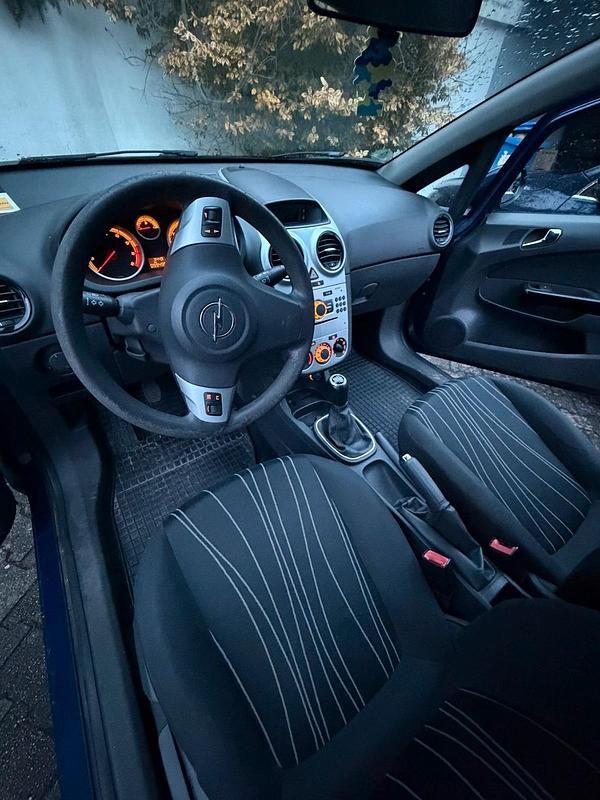 Gebraucht Opel Corsa 80 PS (58 kW) 2009 Blau Kleinwagen