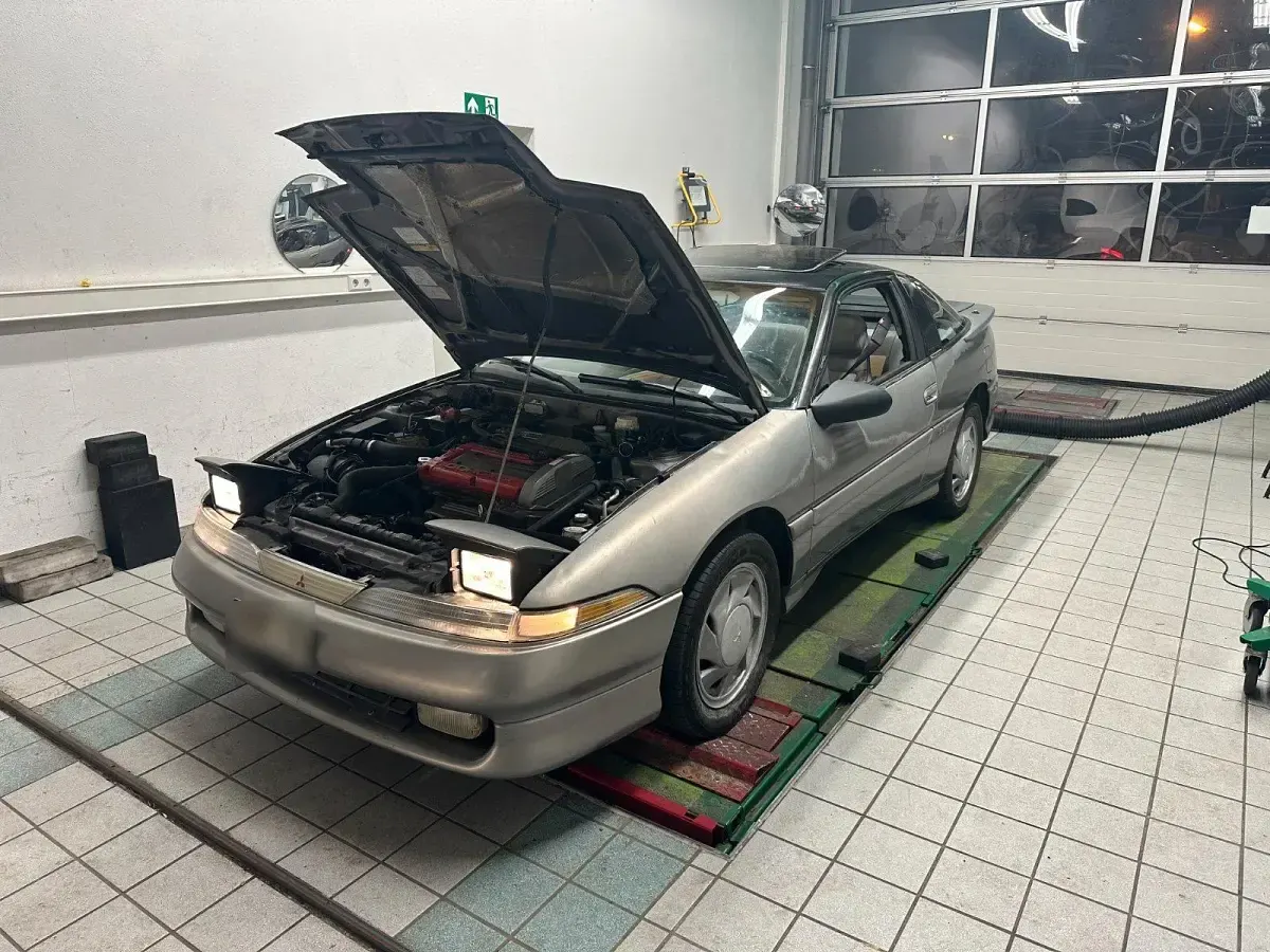 Gebraucht Mitsubishi Eclipse 195 PS (143 kW) 1990 Silber Coupé