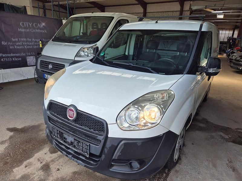 Weiß Gebraucht 2013 Fiat Doblò Van / Kleinbus | 2.699 € - Bild 1/4