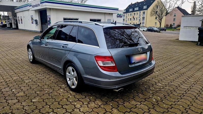 Grau Gebraucht 2008 Mercedes C220 Kombi | 4.700 € (Guter Preis) - Bild 1/4