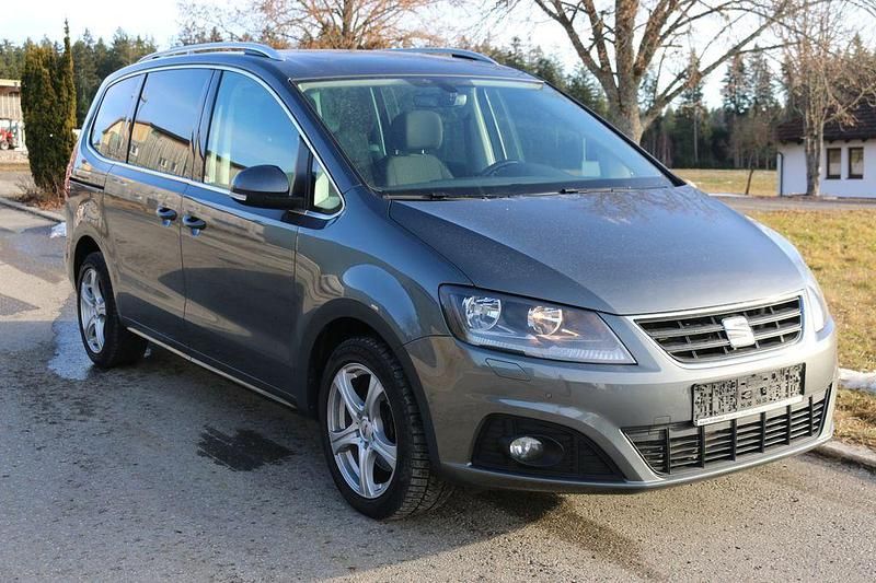 Gebraucht Seat Alhambra Reference 150 PS (110 kW) 2019 Grau Van / Kleinbus