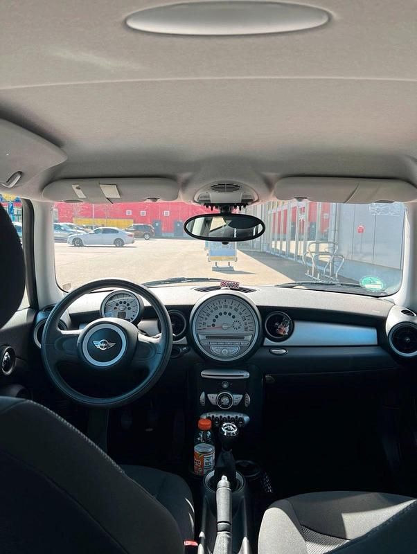 Second-hand Mini ONE 75 CP (55 kW) 2009 Roșu Hatchback