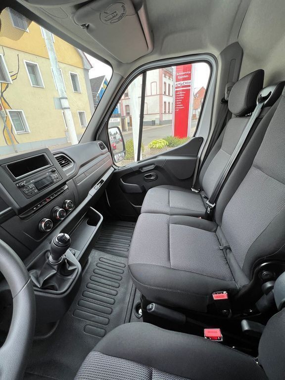 Gebraucht Renault Master Komfort 150 PS (110 kW) 2022 Mineral weiss Van