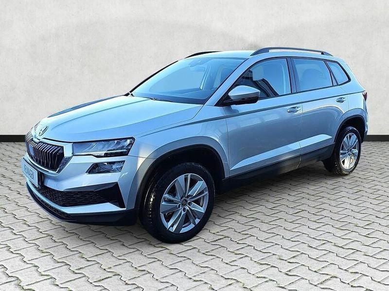 Neu Skoda Karoq Selection 150 PS (110 kW) 2025 Brilliantsilber metallic SUV