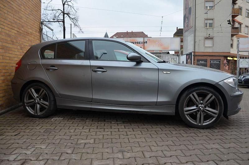 Gebraucht BMW 116 Advantage 122 PS (89 kW) 2009 Grau Kleinwagen