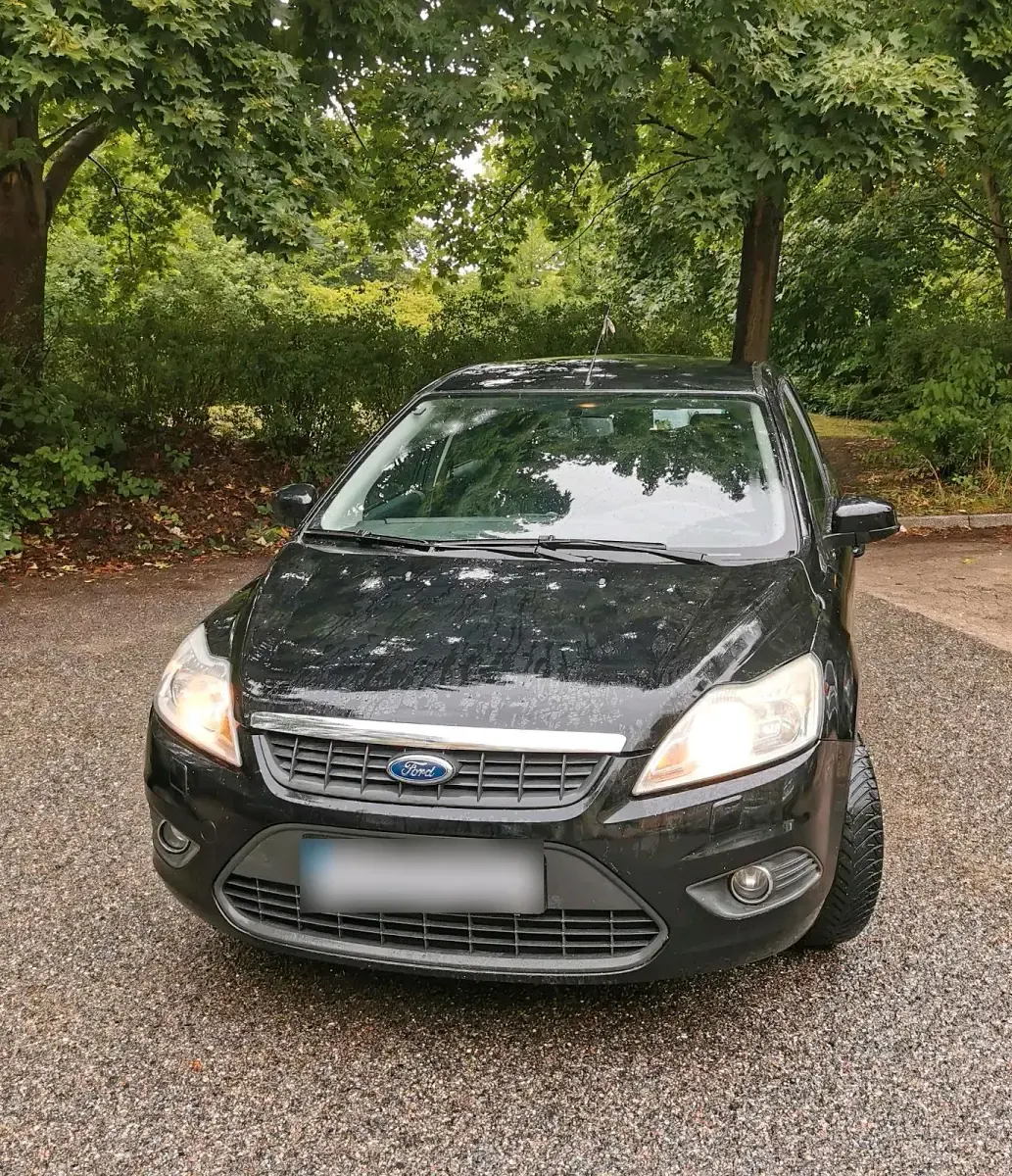 Gebraucht Ford Focus 101 PS (74 kW) 2009 Schwarz Kombi