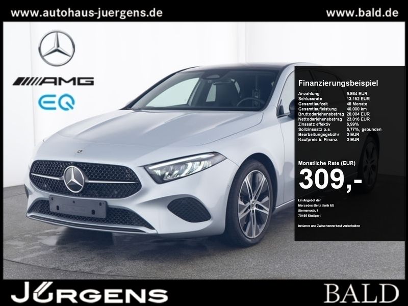 Hightech silver metallic Gebraucht 2024 Mercedes A200 Progressive Limousine | 31.790 € (Fairer Preis) - Bild 1/4