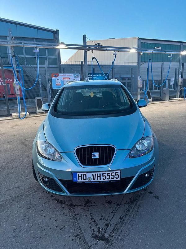 Gebraucht Seat Altea XL 102 PS (75 kW) 2009 Blau Van / Kleinbus