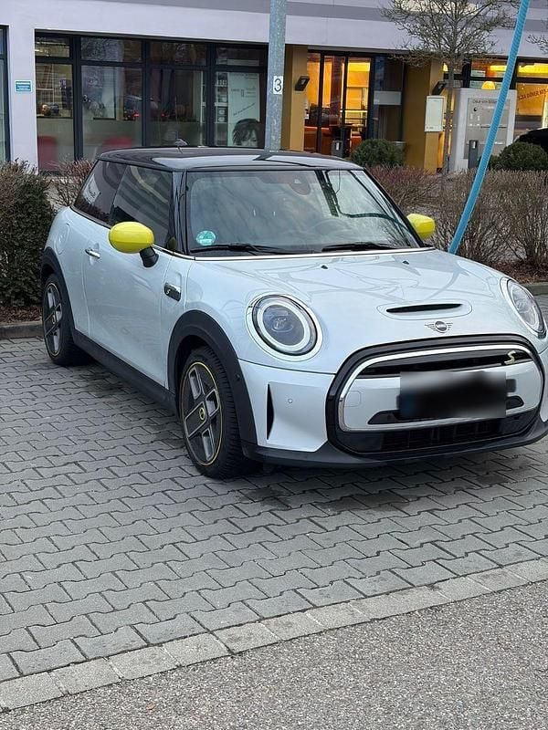 Gebraucht Mini Cooper SE Classic 135 kW (184 PS) 2021 Silber Kleinwagen