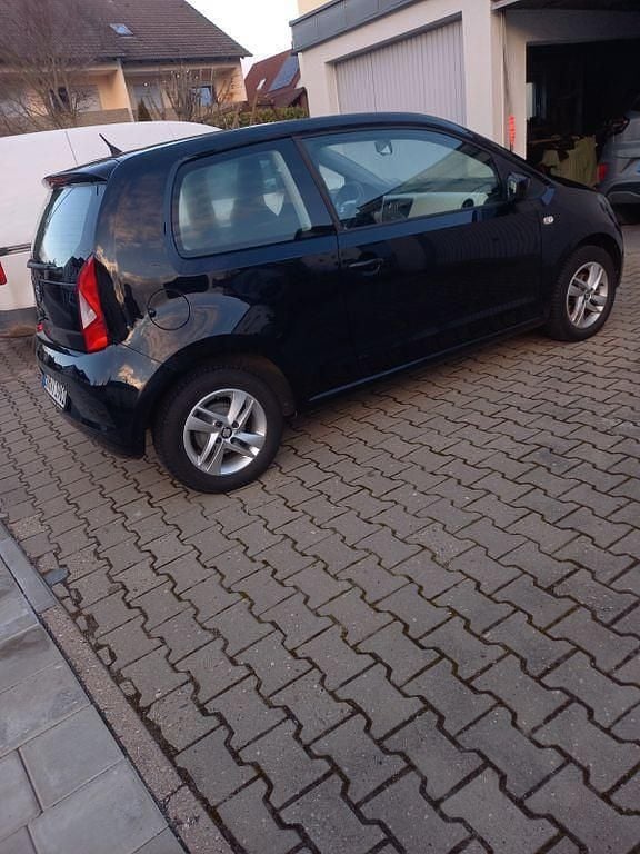 Gebraucht Seat Mii 60 PS (44 kW) 2014 Schwarz Kleinwagen