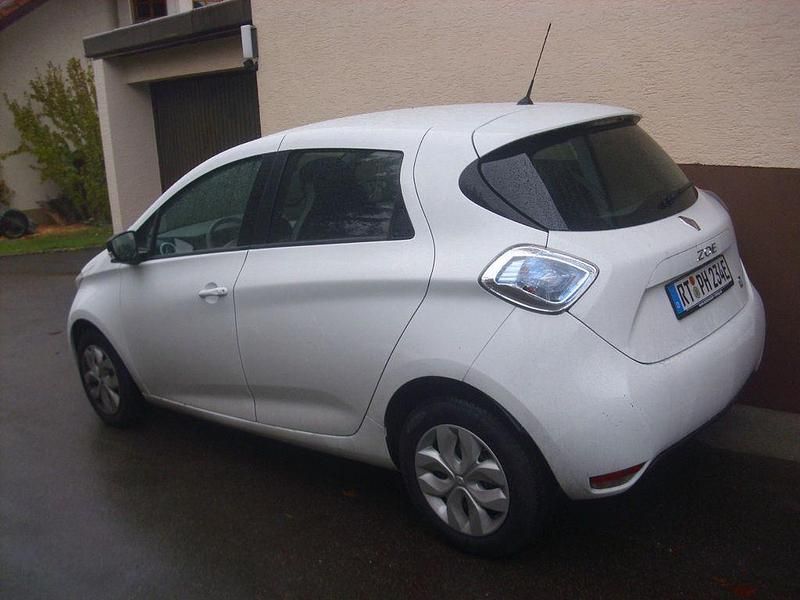 Gebraucht Renault Zoe Life 2016 Weiß Kleinwagen