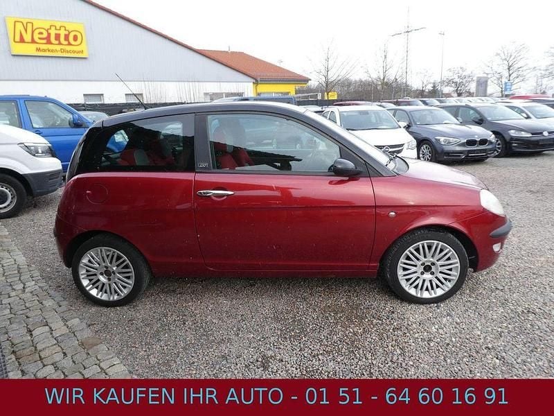 Gebraucht Lancia Ypsilon 80 PS (58 kW) 2006 Rot Kleinwagen
