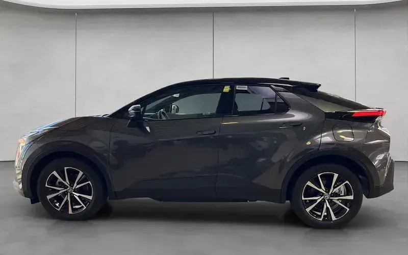Gebraucht Toyota C-HR 223 PS (164 kW) 2025 Marlingrau metallic / da SUV