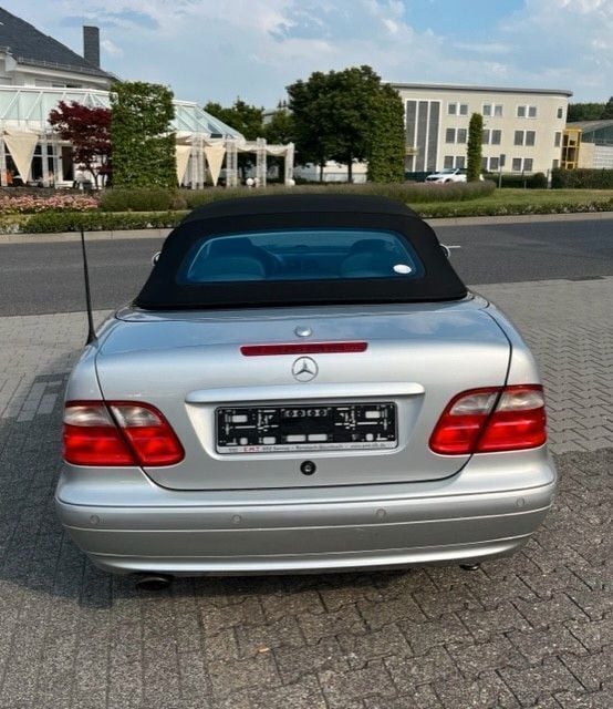 Gebraucht Mercedes CLK320 Avantgarde 218 PS (160 kW) 2000 Silber Cabrio