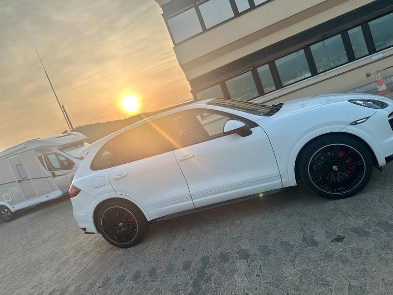 Gebraucht Porsche Cayenne GTS Sport 420 PS (308 kW) 2014 Weiß SUV