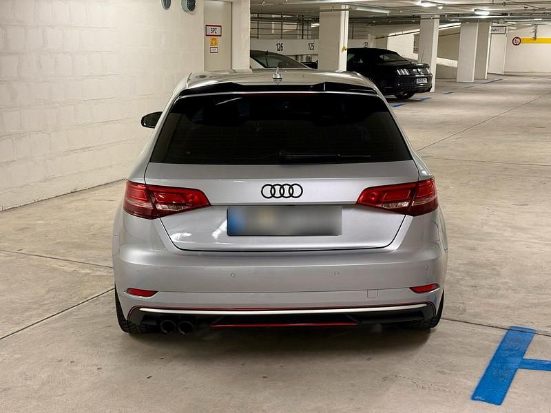 Gebraucht Audi A3 Sportback 150 PS (110 kW) 2017 Silber Kleinwagen