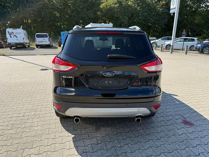 Usata Ford Kuga Titanium 140 CV (102 kW) 2013 Nero SUV