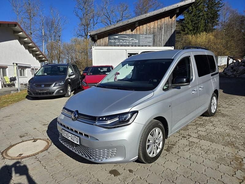 Gebraucht VW Caddy Life 122 PS (89 kW) 2023 Silber Van / Kleinbus