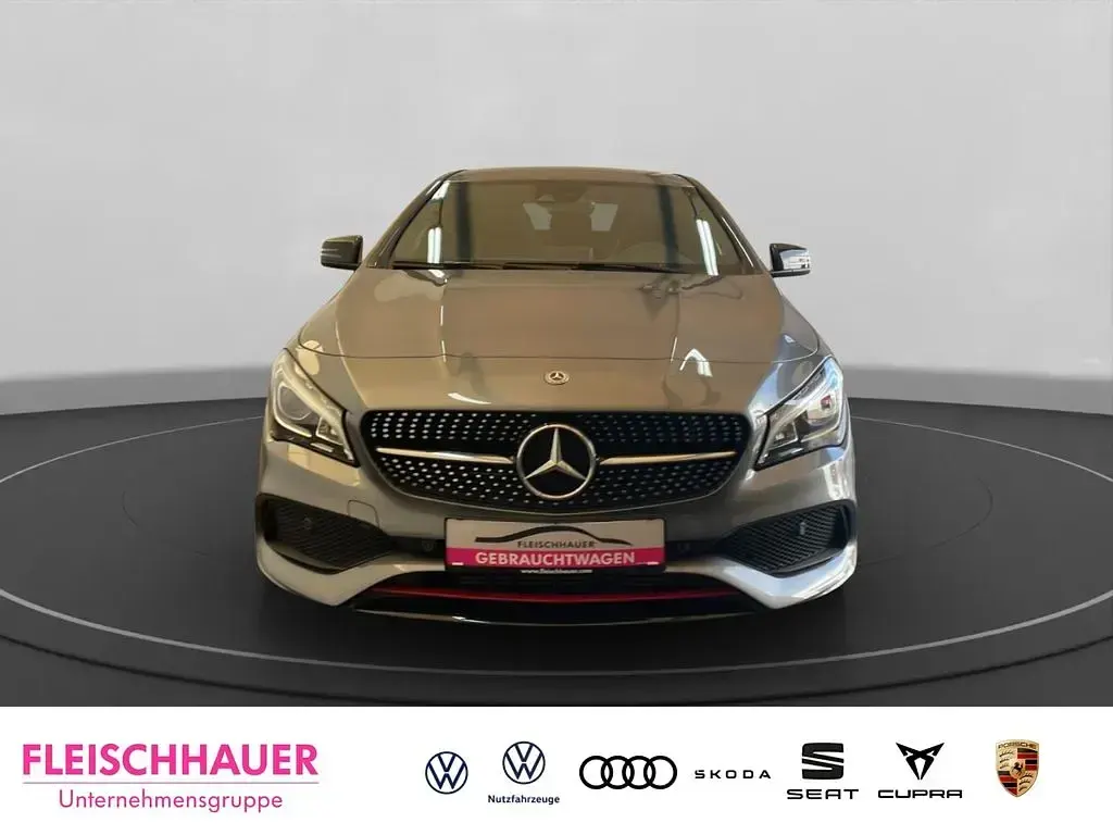 Gebraucht Mercedes CLA250 218 PS (160 kW) 2018 Grau Coupé