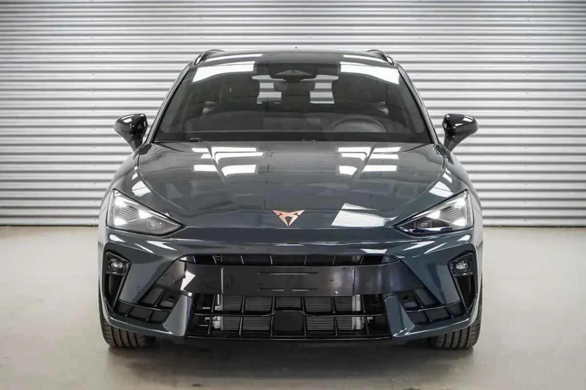 Nowe Cupra Leon 204 KM (150 kW) 2026 Niebieski Kombi