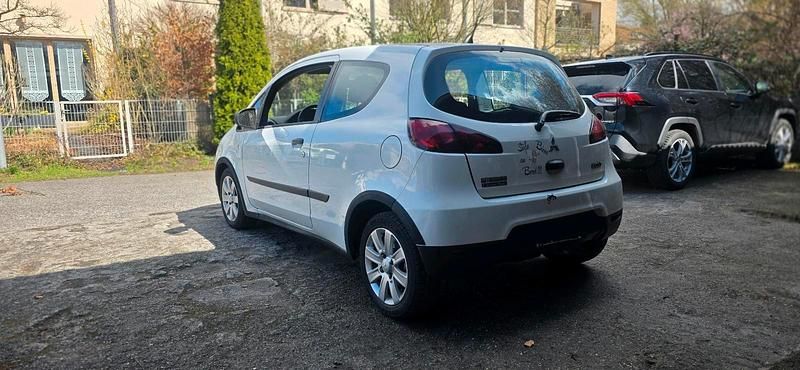 Gebraucht Mitsubishi Colt 75 PS (55 kW) 2011 Weiß Kleinwagen