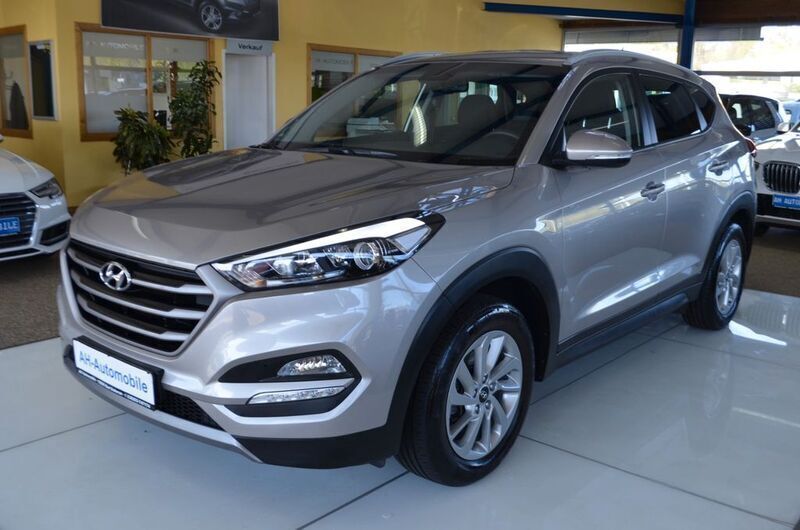 Weiß Gebraucht 2015 Hyundai Tucson Trend SUV | 17.880 € (Etwas zu teuer) - Bild 1/4