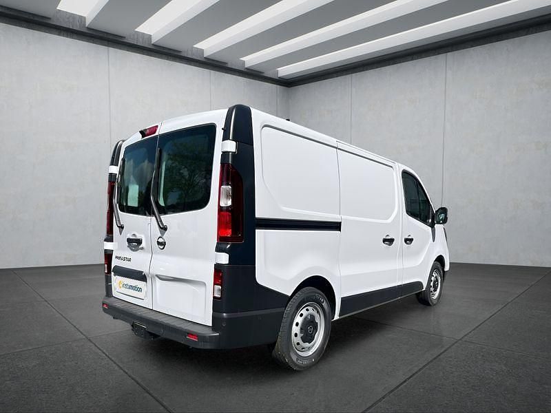 Gebraucht Nissan Primastar 150 PS (110 kW) 2024 Weiß Van / Kleinbus