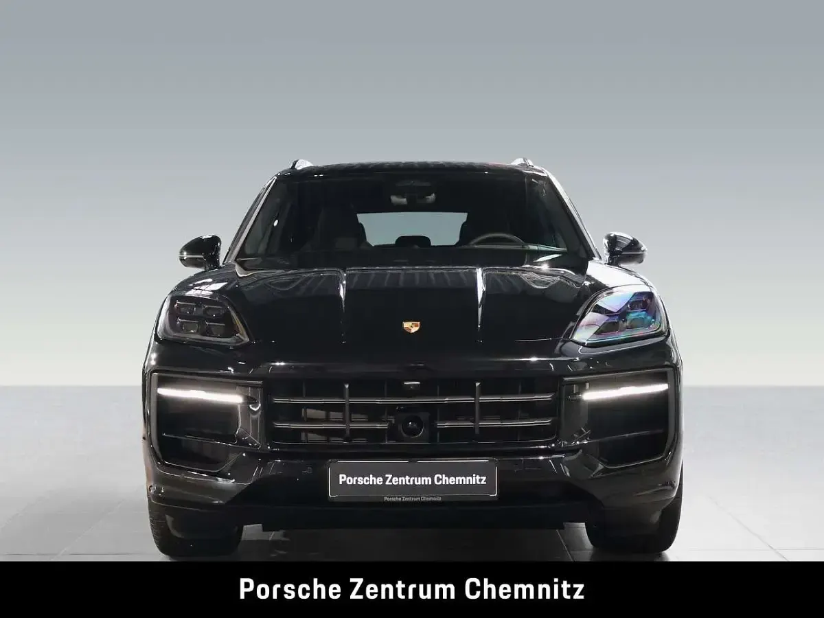 Gebraucht Porsche Cayenne 470 PS (345 kW) 2026 Schwarz SUV