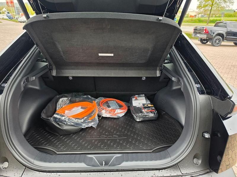 Neu Toyota C-HR+ 164 kW (224 PS) 2026 Schwarz SUV