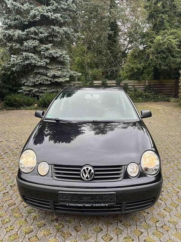 Schwarz Gebraucht 2003 VW Polo Limousine | 800 € (Guter Preis) - Bild 1/4