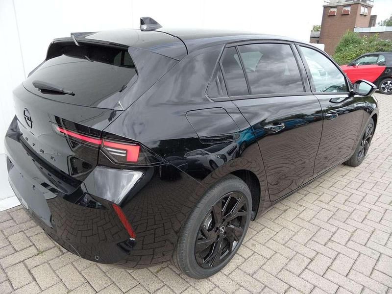 Gebraucht Opel Astra 131 PS (96 kW) 2024 Karbonschwarz Limousine