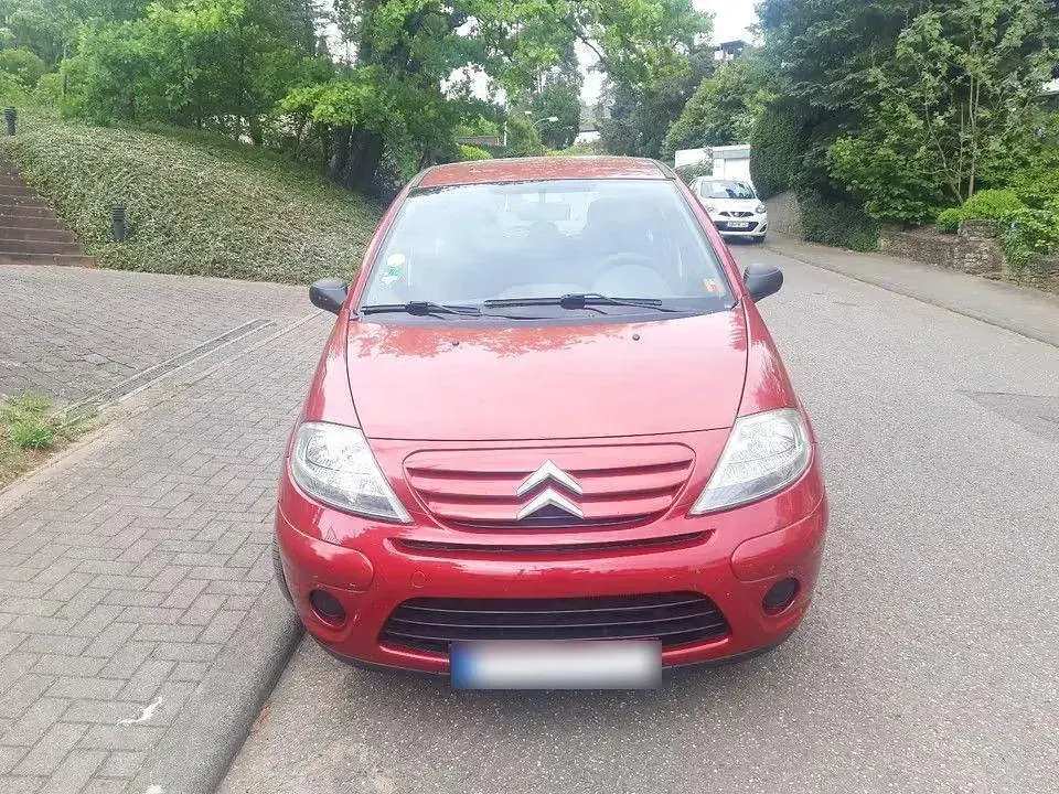 Używany Citroën C3 73 KM (53 kW) 2009 Czerwony Hatchback