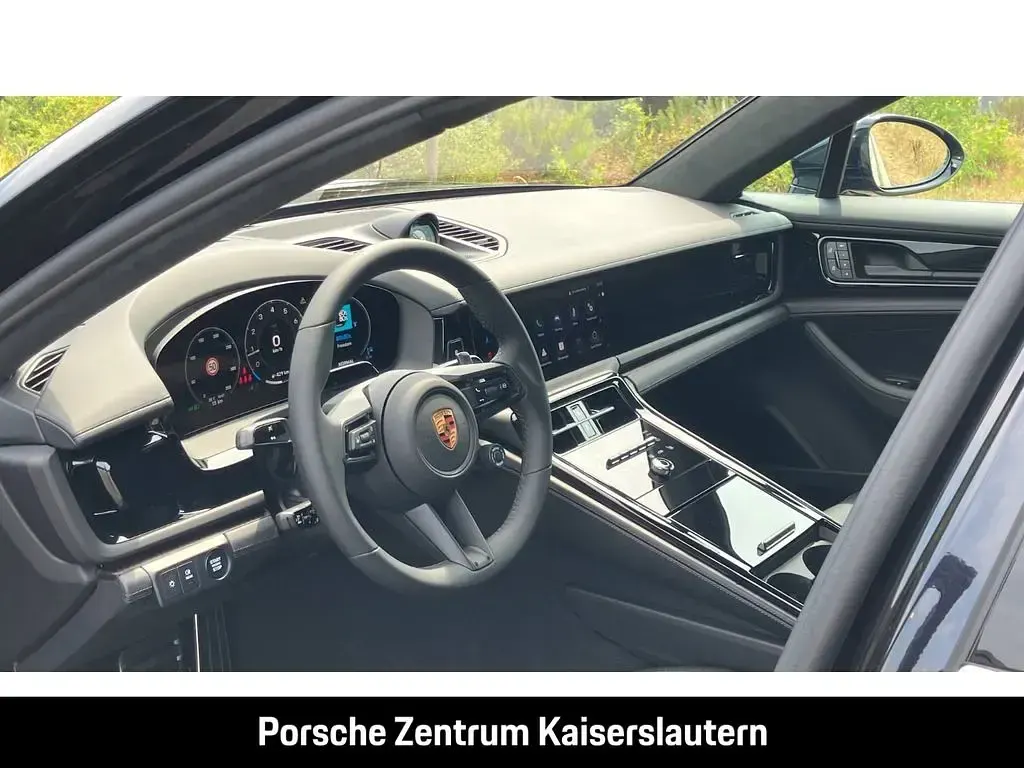 Neu Porsche Panamera GTS 500 PS (367 kW) 2026 Schwarz Kleinwagen
