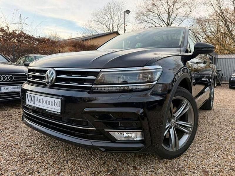 Deep black perleffekt Gebraucht 2016 VW Tiguan R-line SUV | 18.790 € (Superpreis) - Bild 1/4