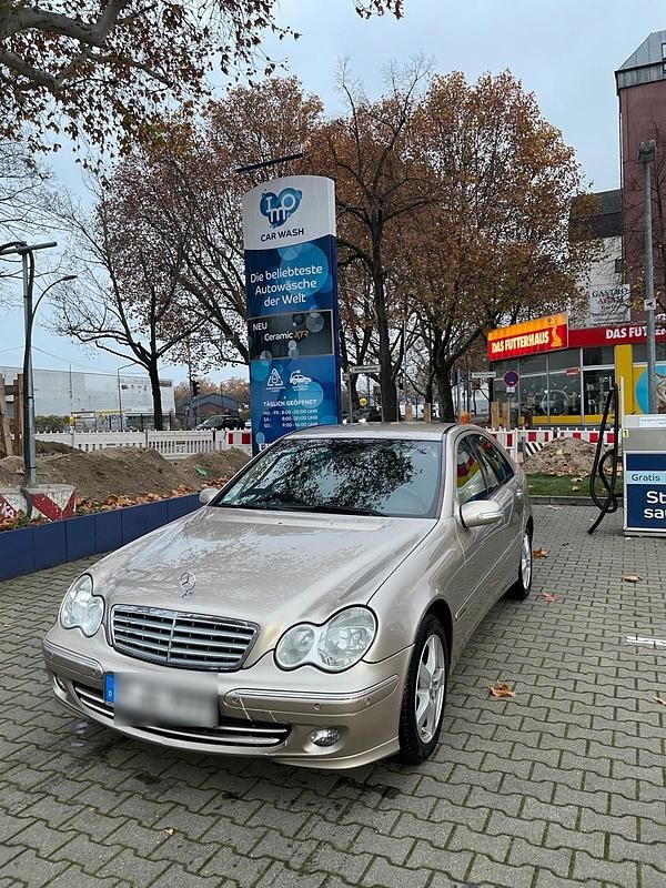 Gebraucht 2004 Mercedes C180 Elegance Limousine | 3.500 € (Fairer Preis) - Bild 1/4