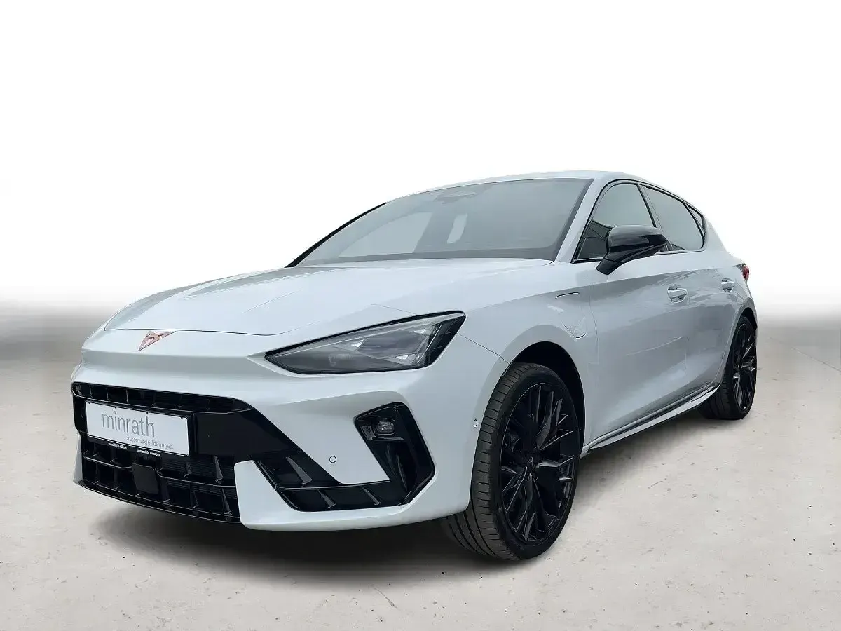 Neu Cupra Leon VZ 272 PS (200 kW) 2026 Weiß Limousine