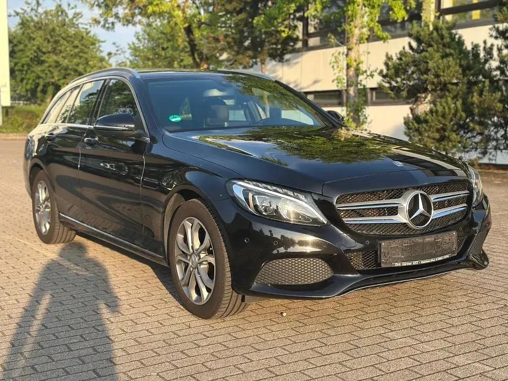 Gebraucht Mercedes C250 204 PS (150 kW) 2017 Schwarz Limousine