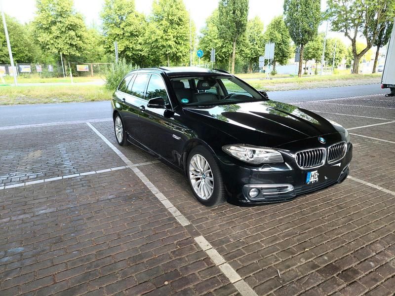 Schwarz Gebraucht 2013 BMW 530 Kombi | 11.000 € (Fairer Preis) - Bild 1/4