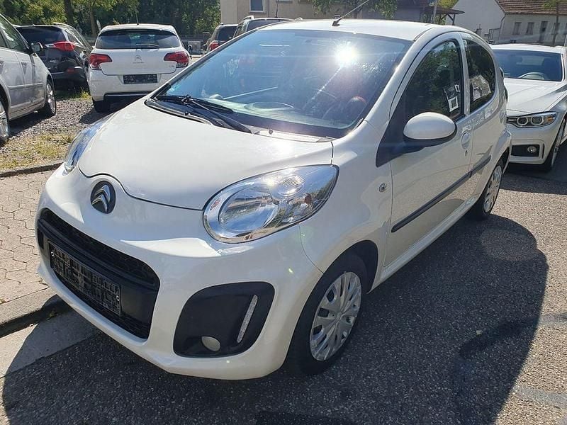 Weiß Gebraucht 2013 Citroën C1 SELECTION Kleinwagen | 3.300 € (Fairer Preis) - Bild 1/4