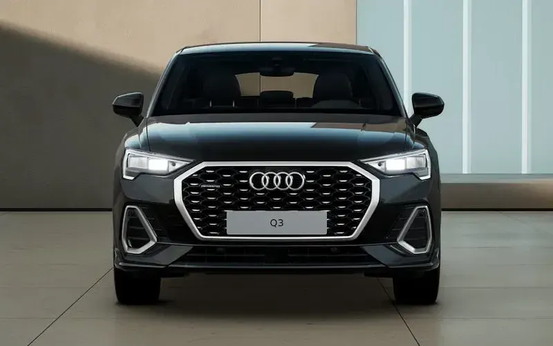 Gebraucht Audi Q3 Sportback S-Line 190 PS (139 kW) 2025 Schwarz SUV